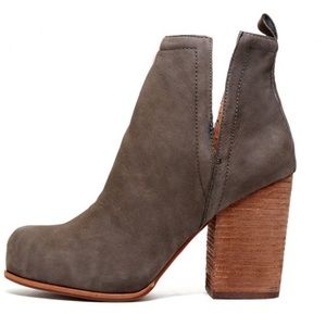 Jeffrey Campbell grey booties